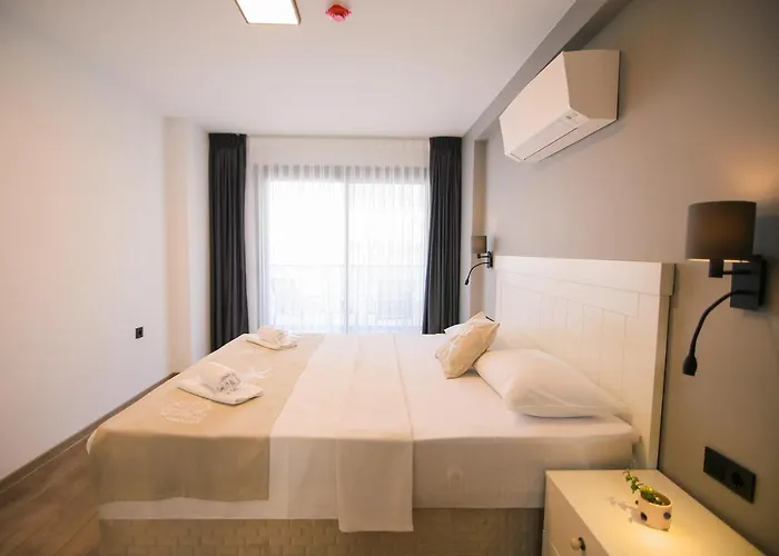 ホテル Krem Marin Çeşme