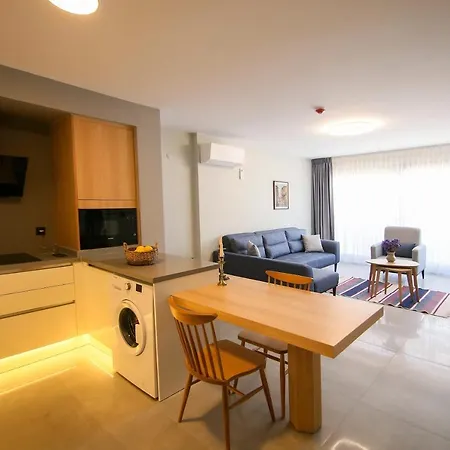 Krem Marin Szálloda *