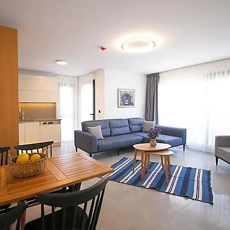 Hotel Krem Marin *